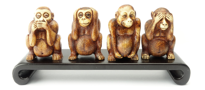 4 singes de la sagesse en ceramique H 7cm  dont 1 coquin 3418 