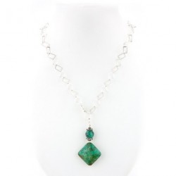 Collier chaine avec pendentif en turquoise